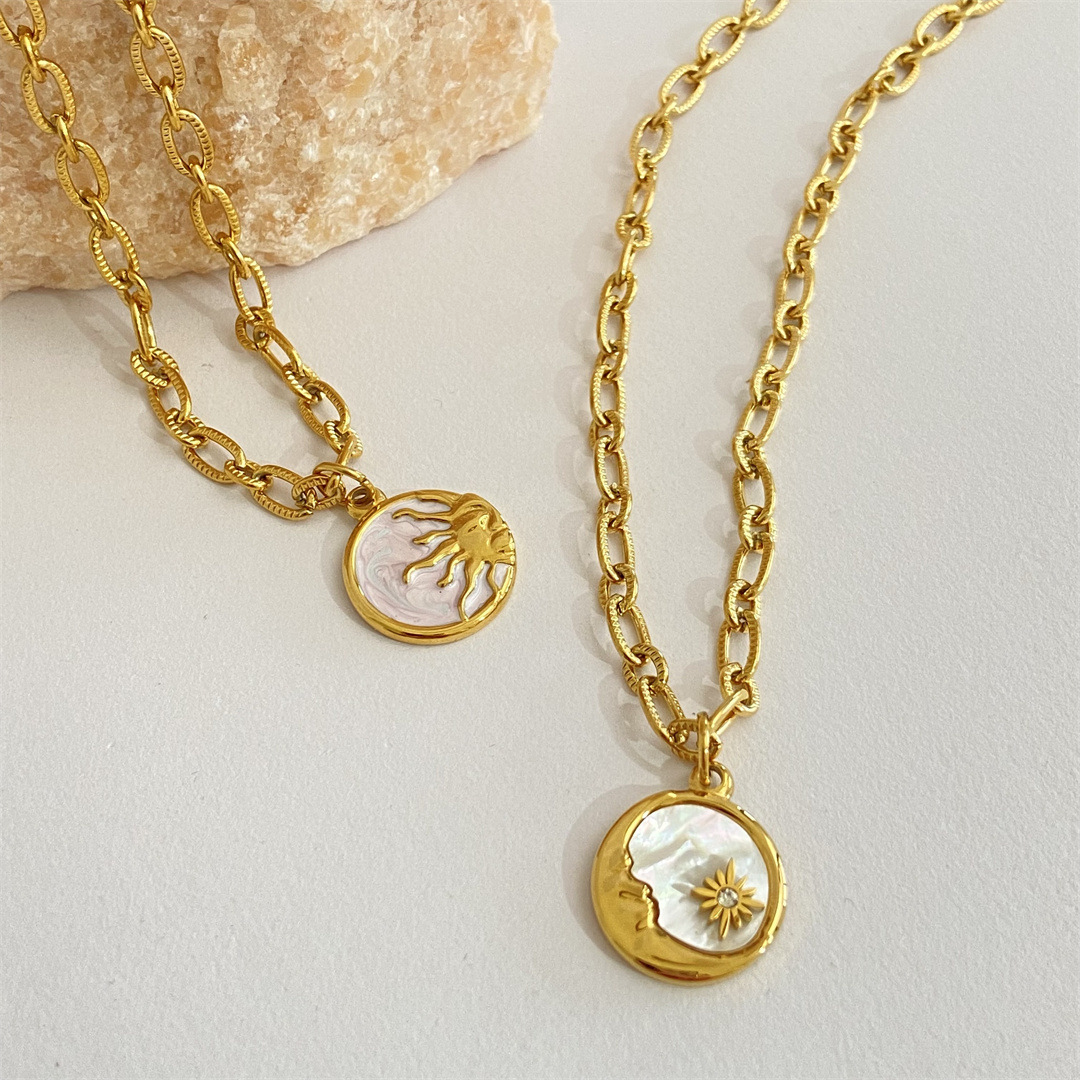 Pearl Disc Necklace – Sun & Moon