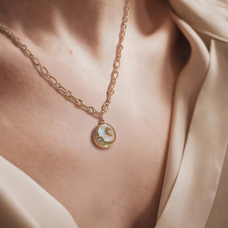 Pearl Disc Necklace – Sun & Moon